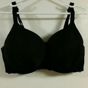 Torrid Bra Great Padding Support! Size 42DDD